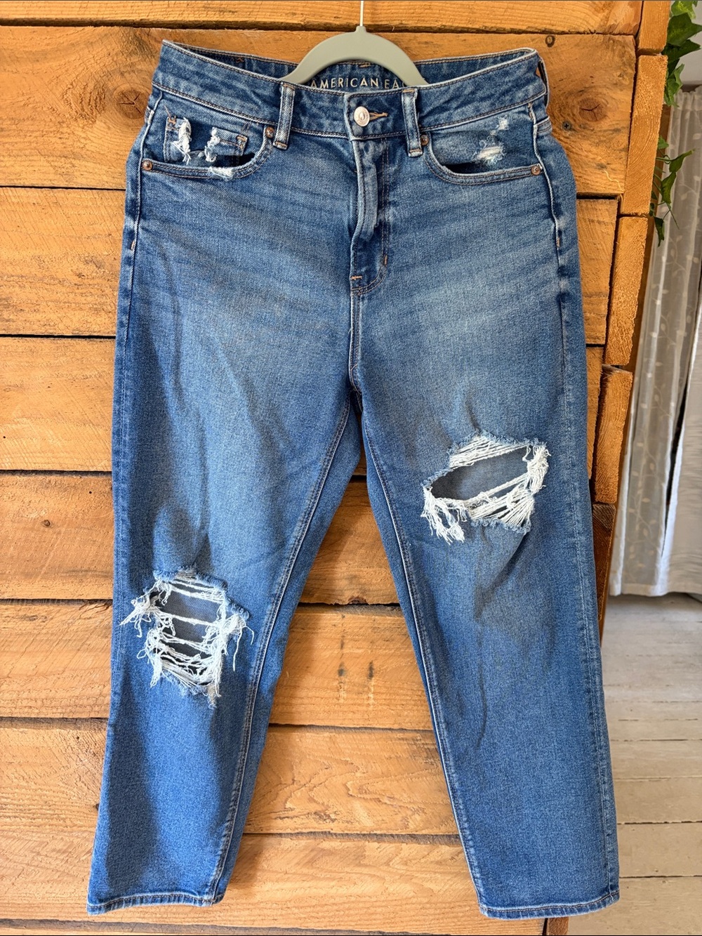 American Eagle Outfitters Distressed Blue Boyfriend Jeans